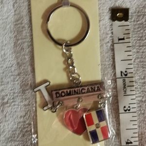Key chain: I heart Dominicana
